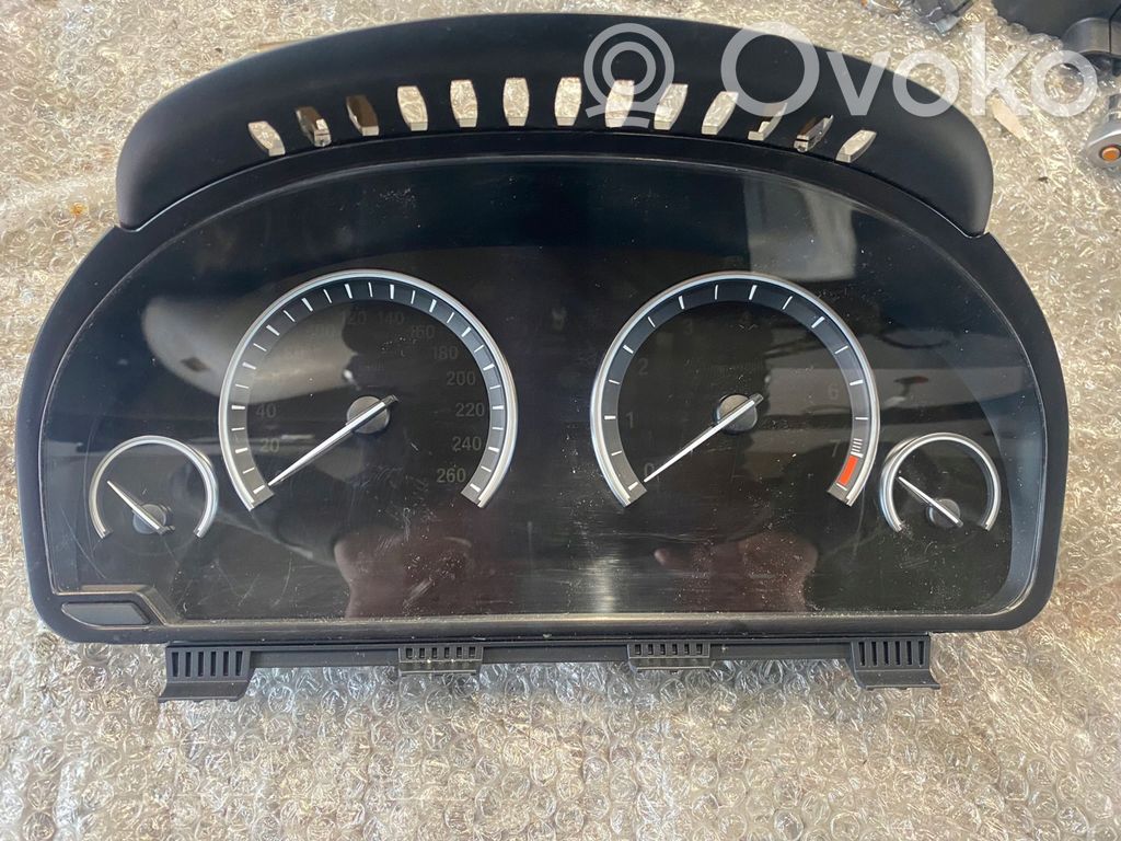 BMW 5 F10 F11 Geschwindigkeitsmesser Cockpit 