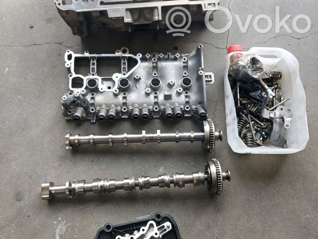 Audi A3 8Y Engine head 
