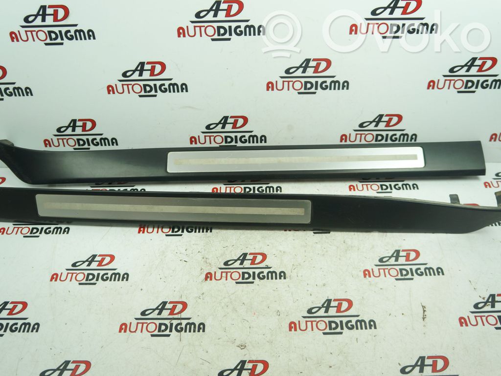 Audi A8 S8 D3 4E Moldura protectora del borde trasero 