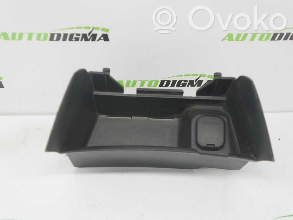Mazda 6 12V Steckdose vorne 