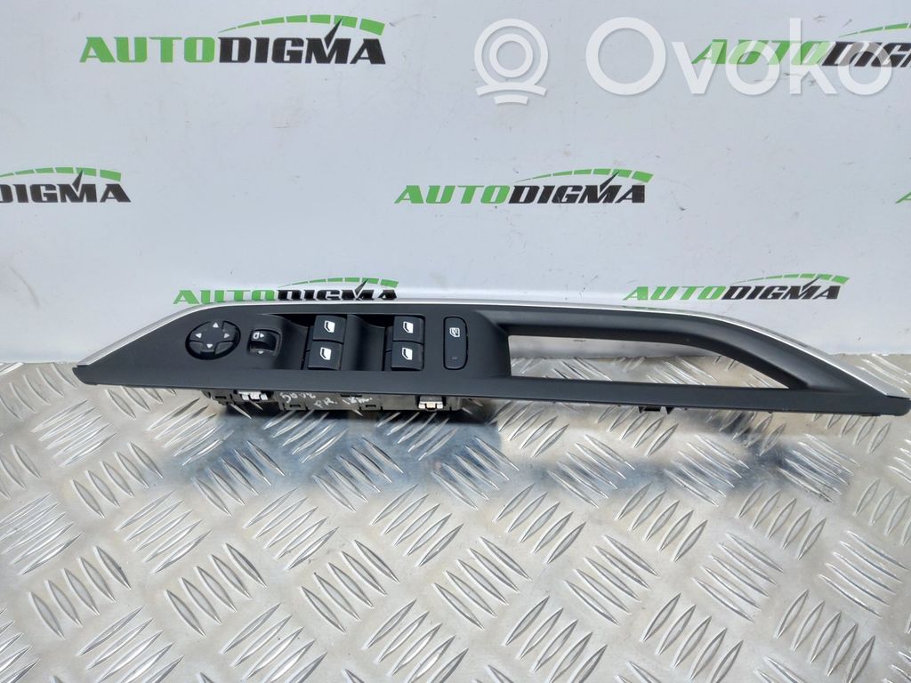 Peugeot 5008 Electric window control switch 