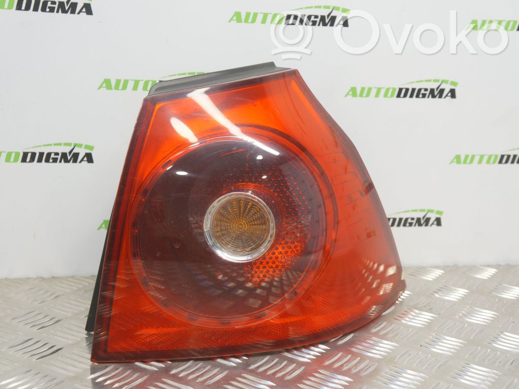 Volkswagen Golf V Lampa tylna 
