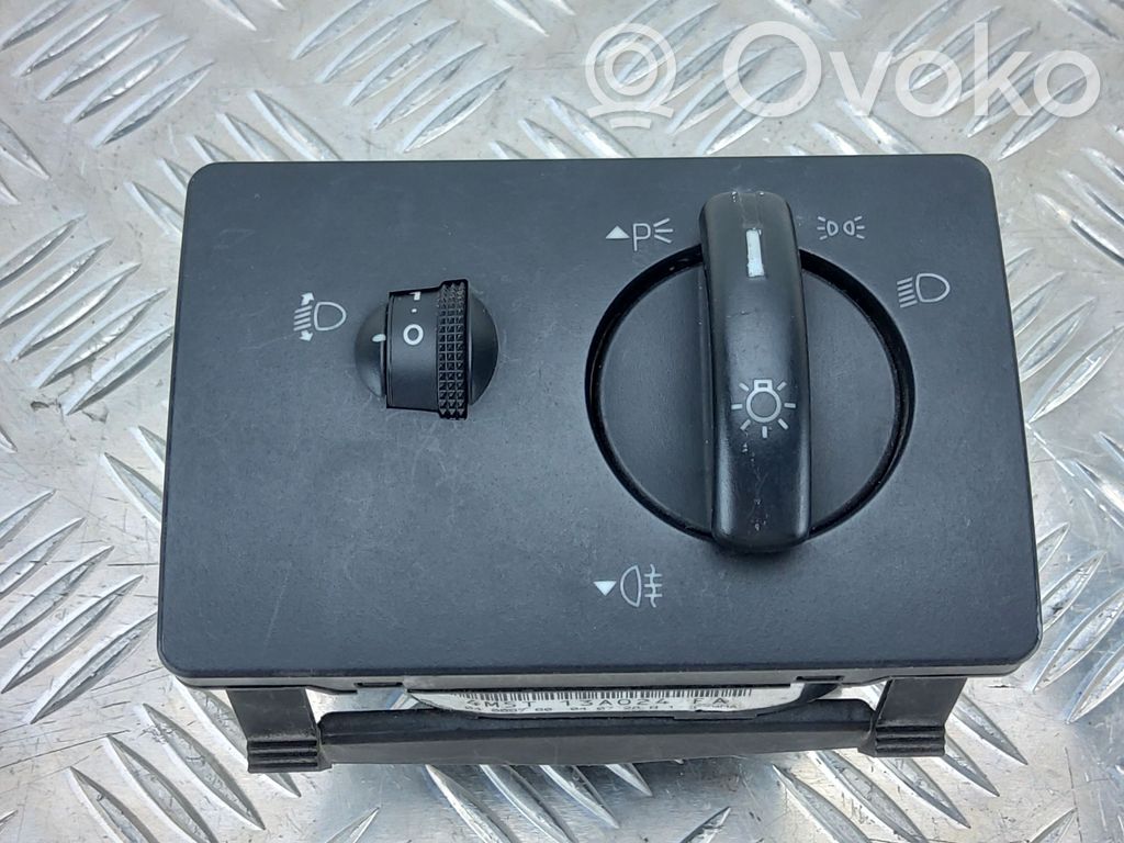 Ford Focus C-MAX Light switch 