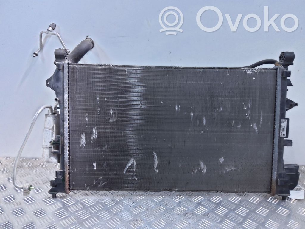 Saab 9-3 Ver2 Aušinimo skysčio radiatorius 