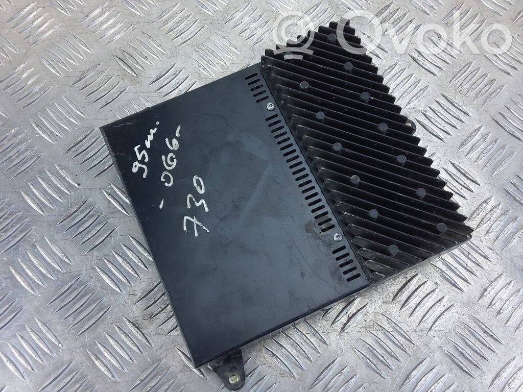 BMW 7 E38 Garso stiprintuvas 