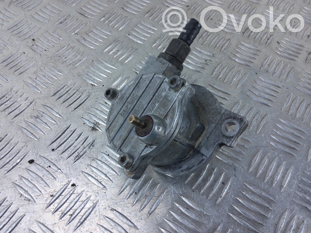 Opel Astra G Vacuum pump 