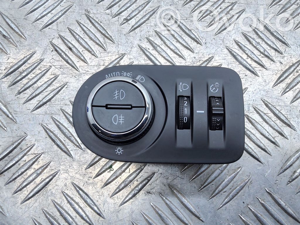 Opel Astra K Light switch 