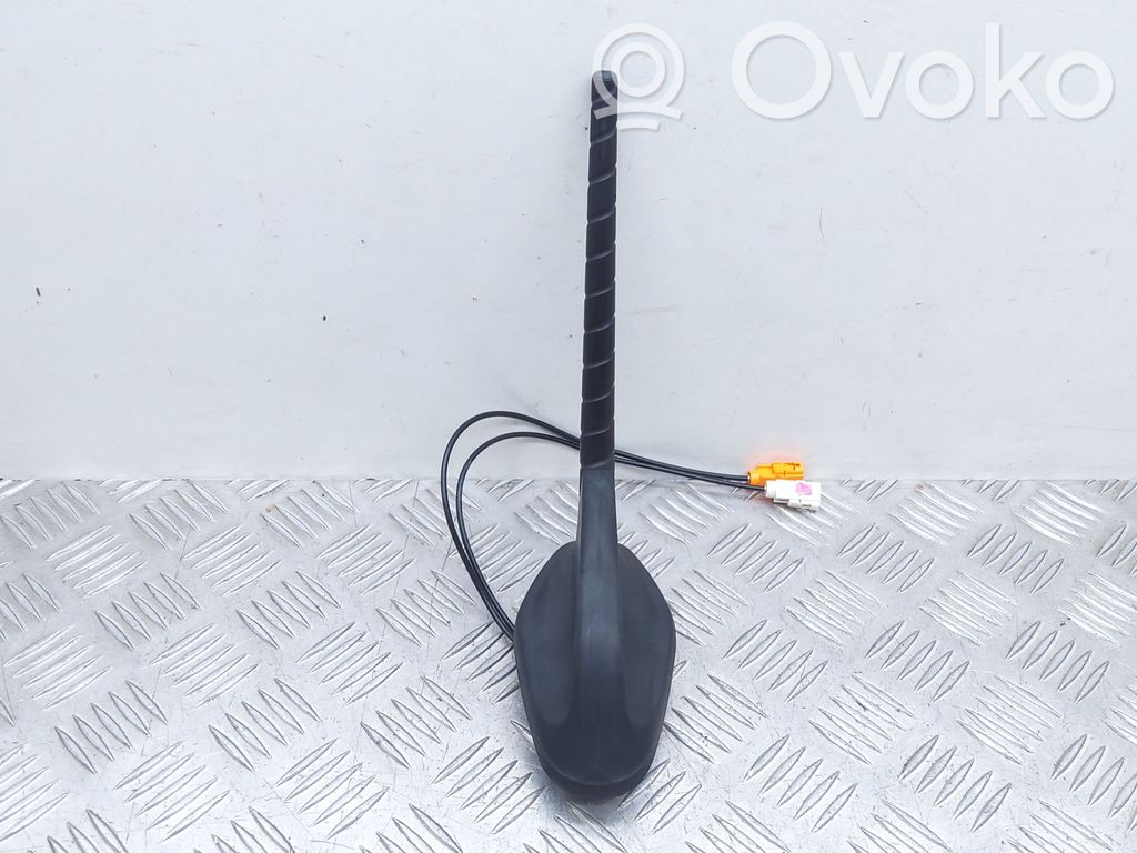 Peugeot 208 II Antena radiowa 