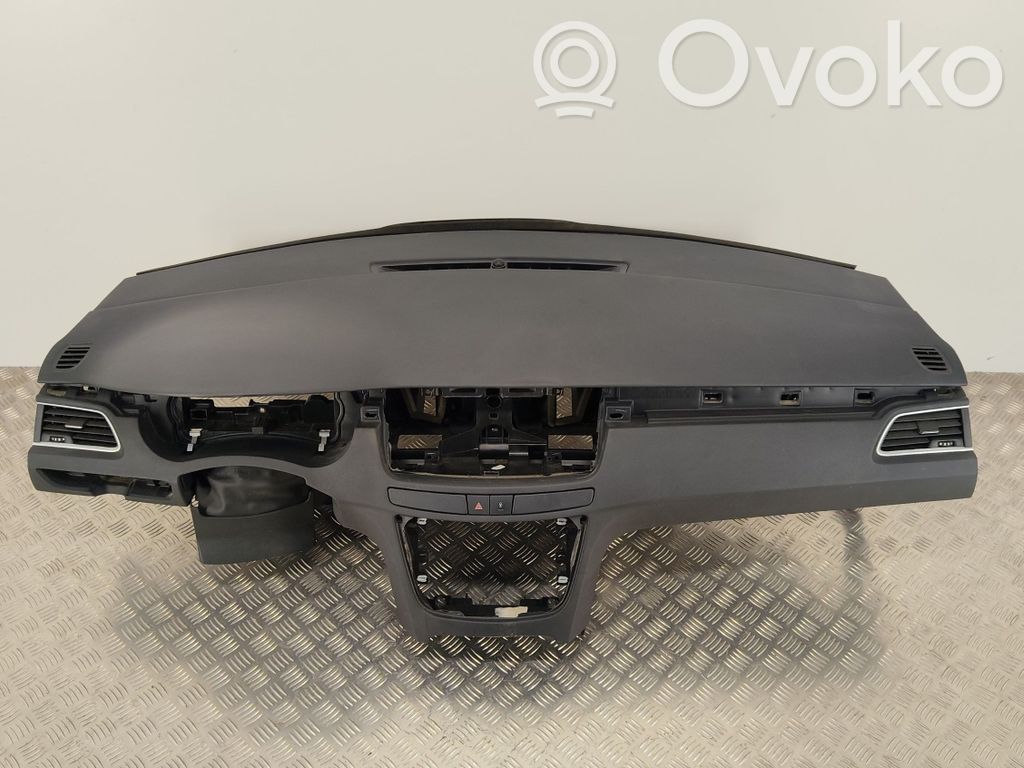 Peugeot 508 Dashboard 