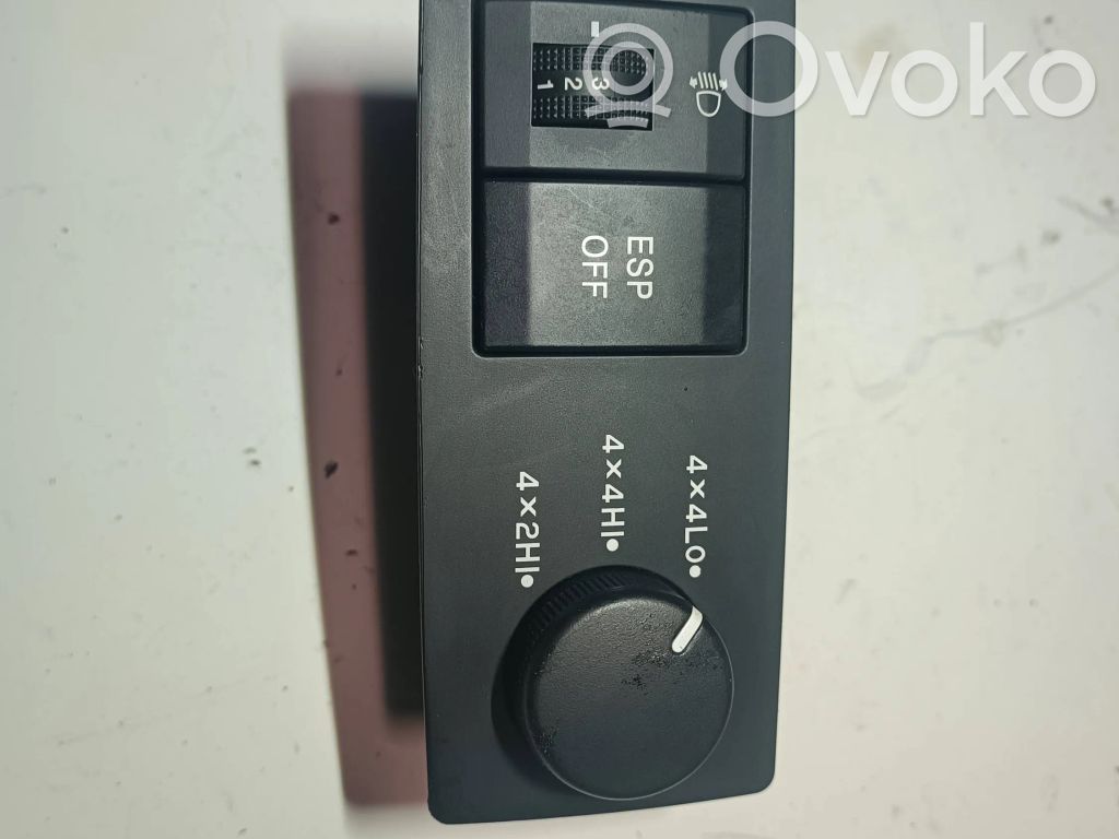 KIA Sorento Headlight level height control switch 