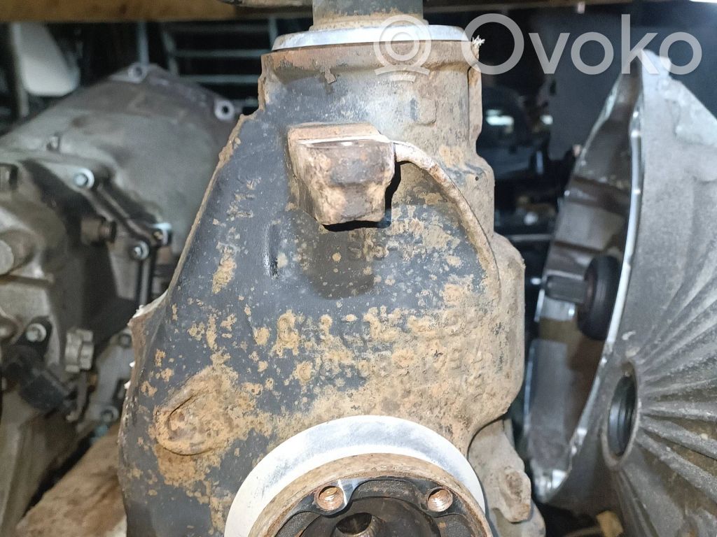 Rear differential   7541580