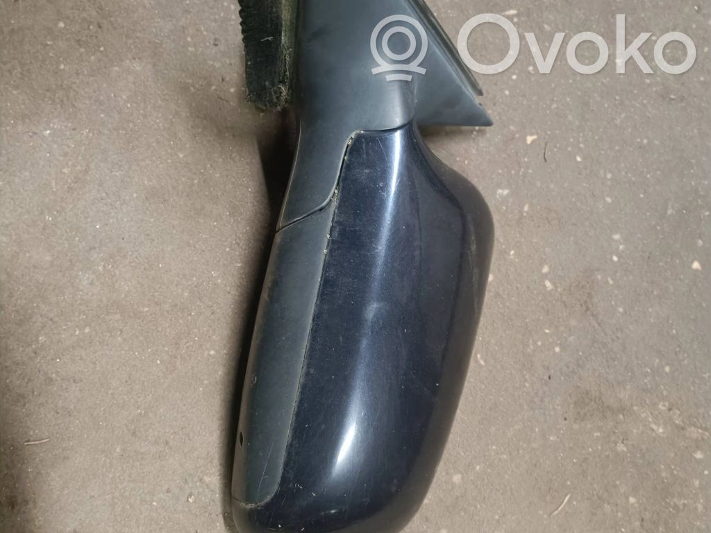 Audi A4 S4 B5 8D Elektryczne lusterko boczne drzwi przednich 