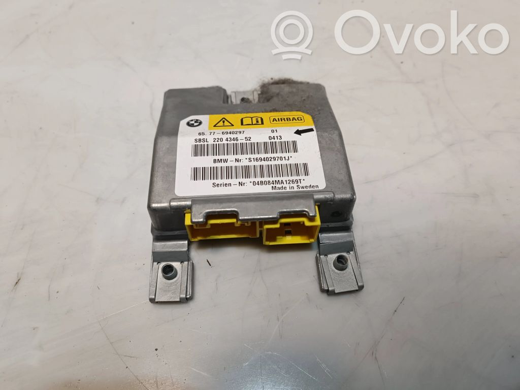 Turvatyynyn ohjainlaite/moduuli   6940297,2204346