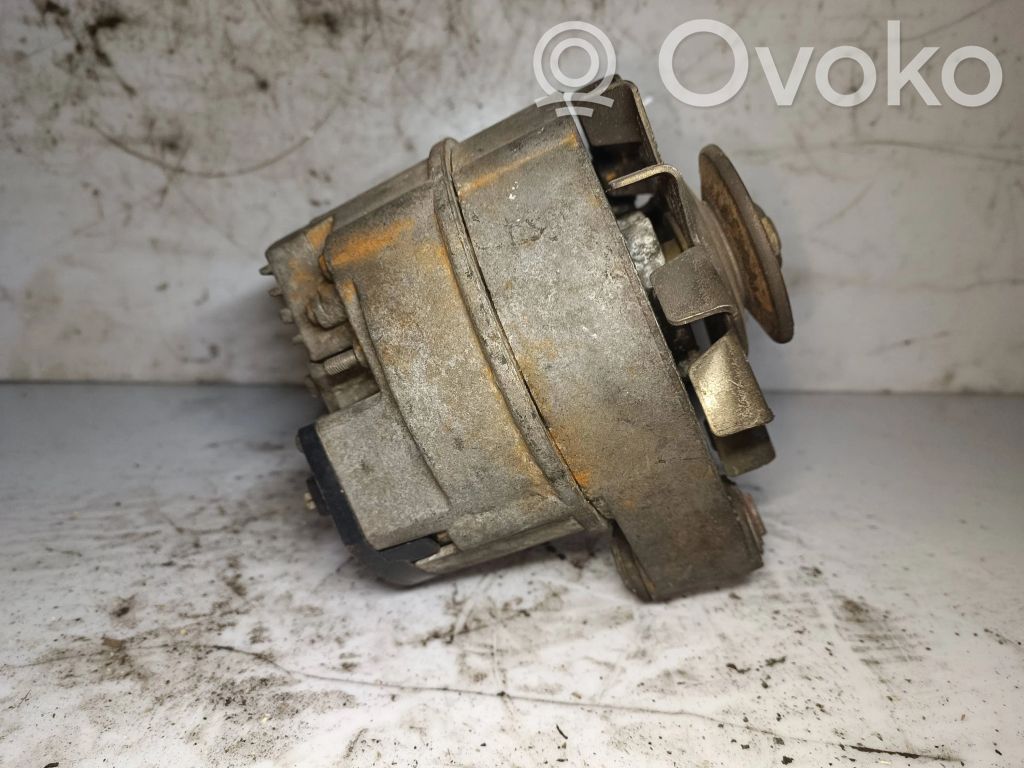 BMW 3 E36 Ģenerators 