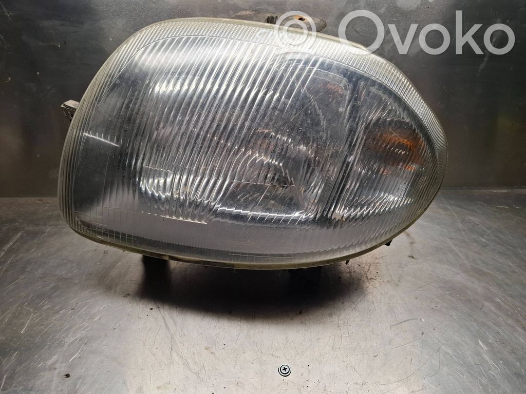 Renault Clio II Scheinwerfer 