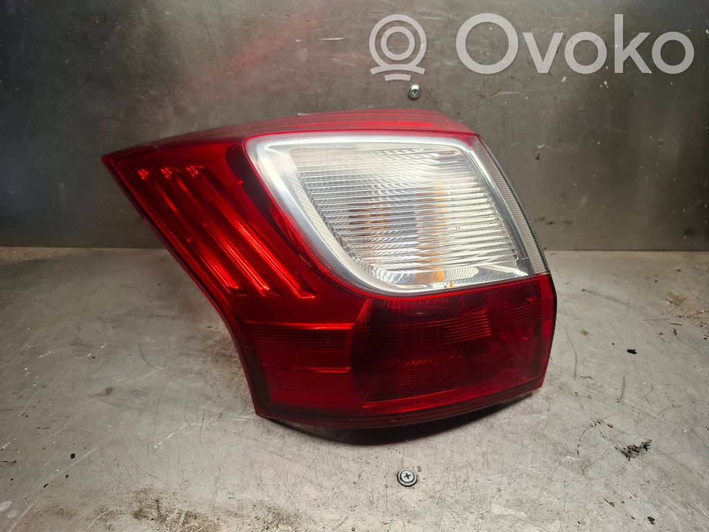 Ford Grand C-MAX Takaluukun takavalot 