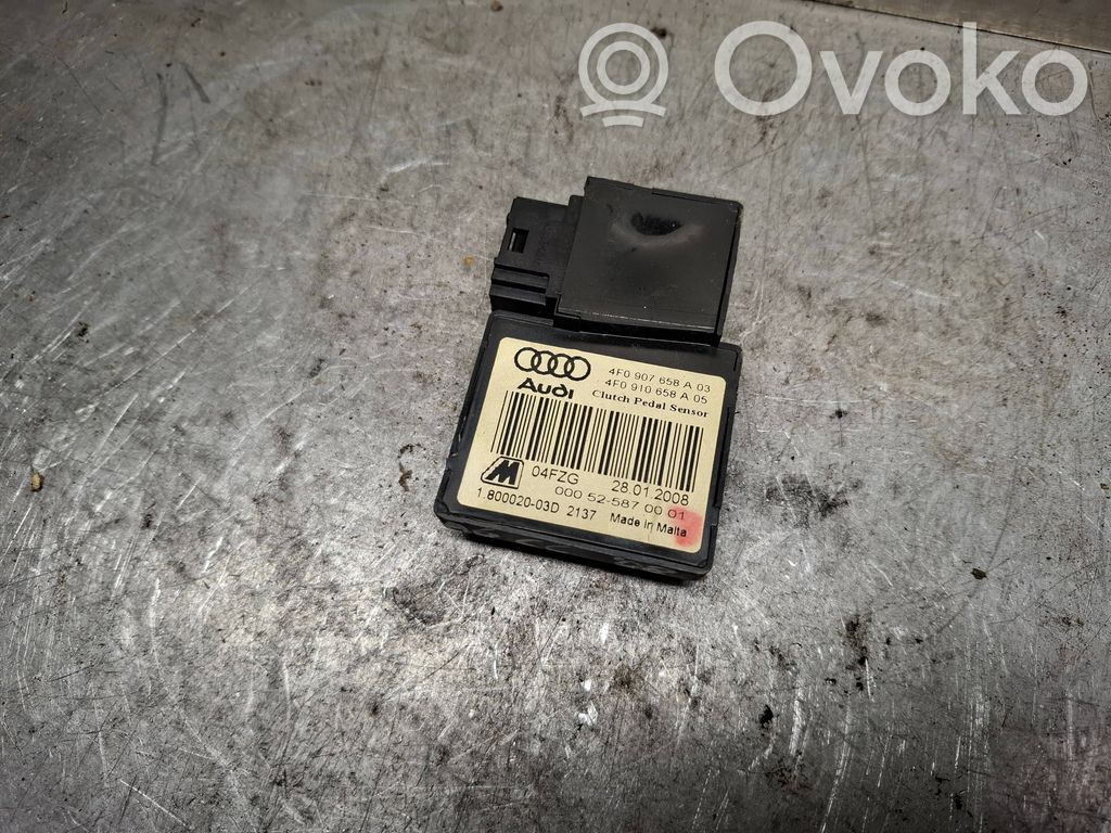 Audi A6 S6 C6 4F Clutch pedal sensor 