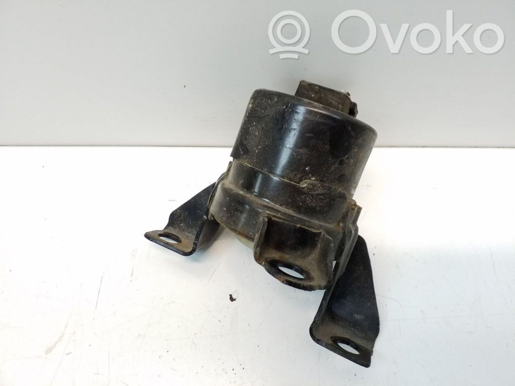 Ford Fusion II Engine mount bracket 