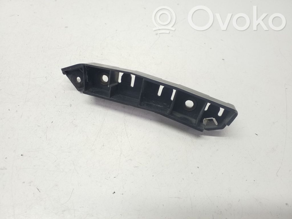 Ford Focus Front bumper mounting bracket 