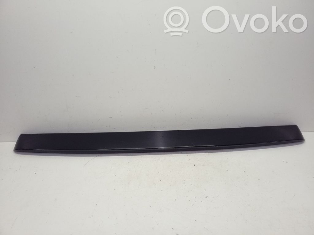 Dodge Challenger Tailgate/trunk spoiler 