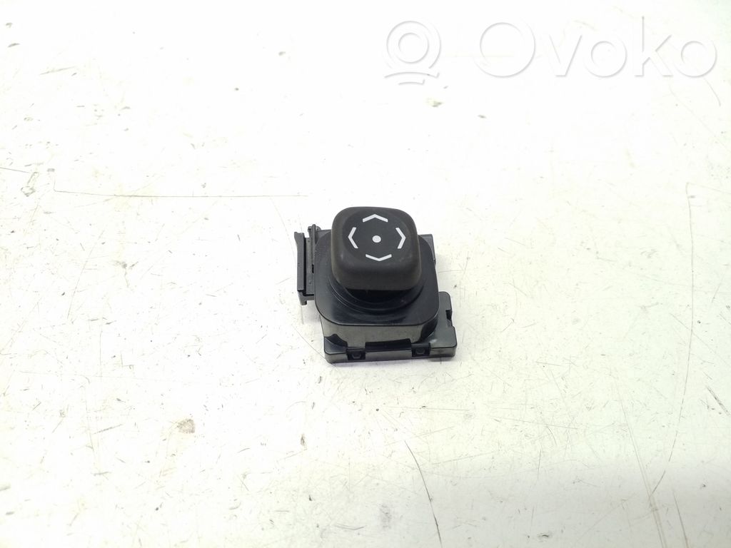 Lexus NX Steering wheel adjustment switch 