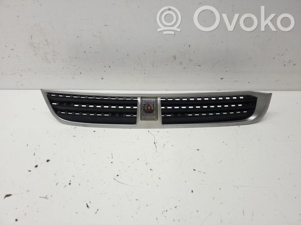 Opel Antara Fender grill 