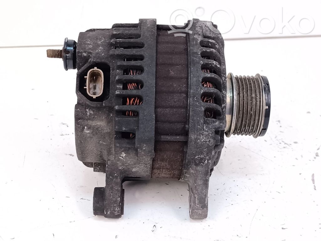 Nissan Juke I F15 Generator/alternator 