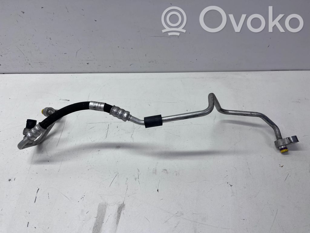 BMW X5M E70 Ilmastointilaitteen putki (A/C) 