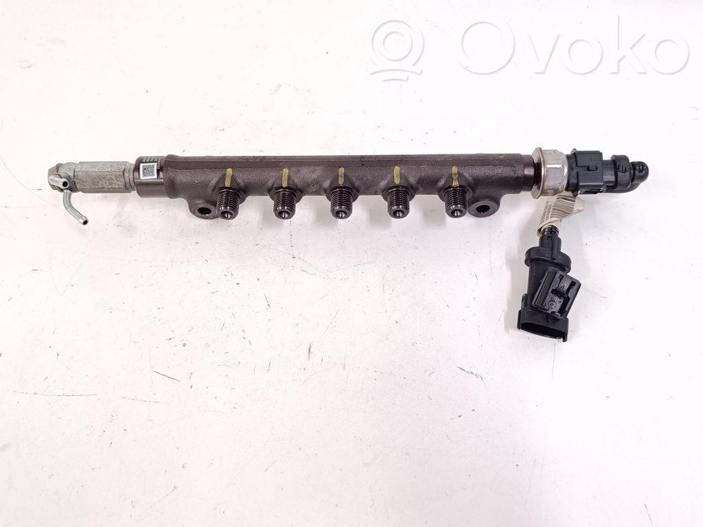 Opel Insignia A Fuel main line pipe 