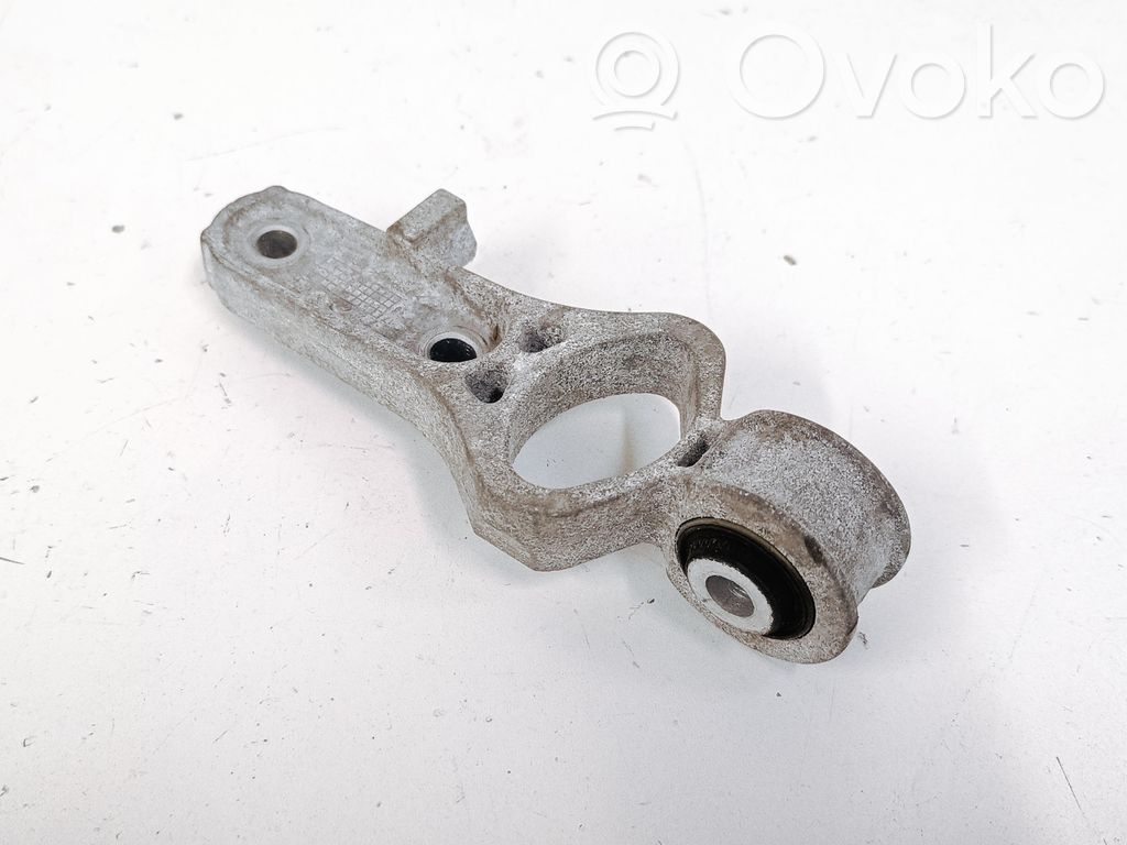 Engine mount bracket   31430442