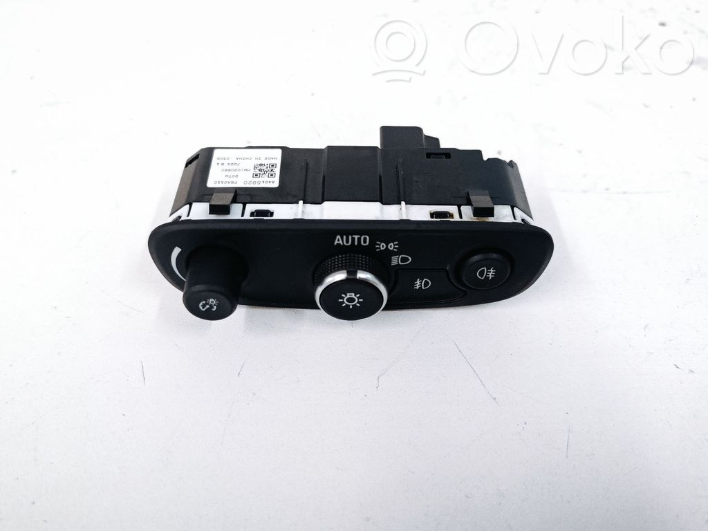 Opel Insignia B Light switch 