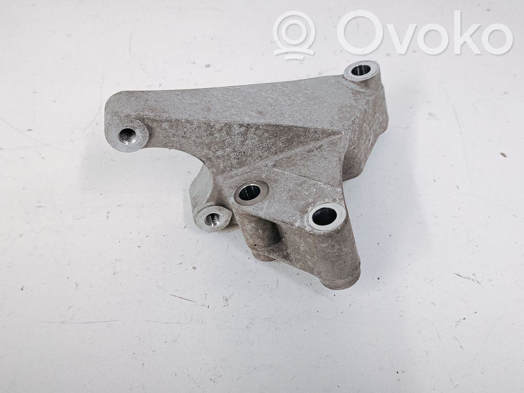 Buick Encore I Engine mounting bracket 