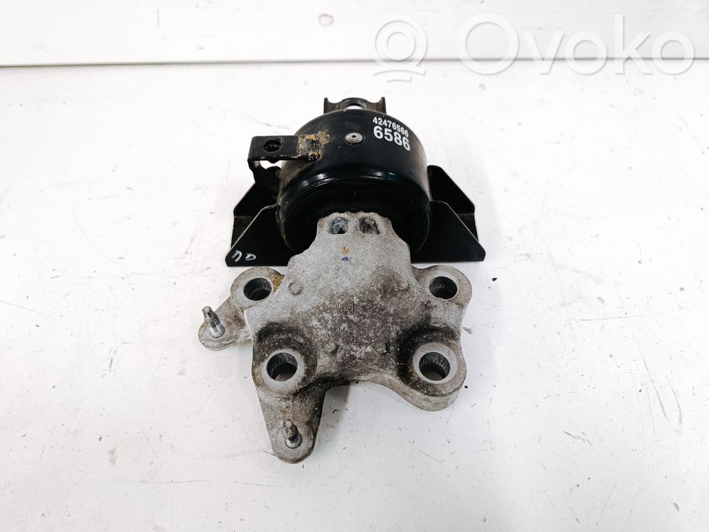 Buick Encore I Engine mount bracket 