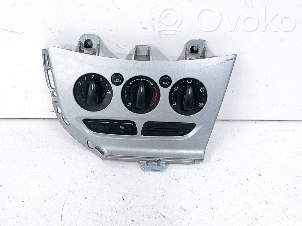 Ford Focus Climate control unit 