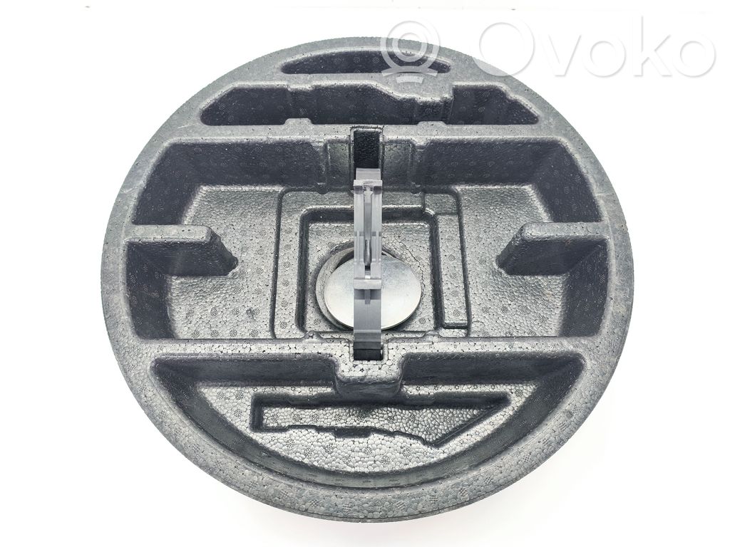 Caja de herramientas   68268705AC