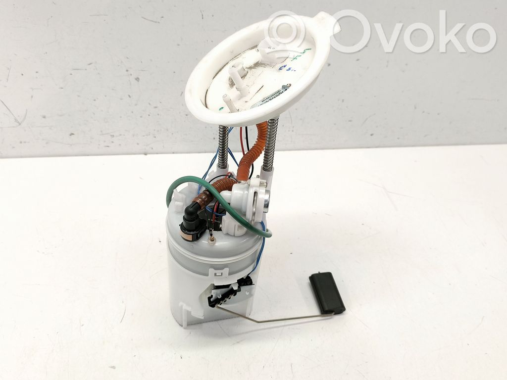 Pompa paliwa w zbiorniku   7216524