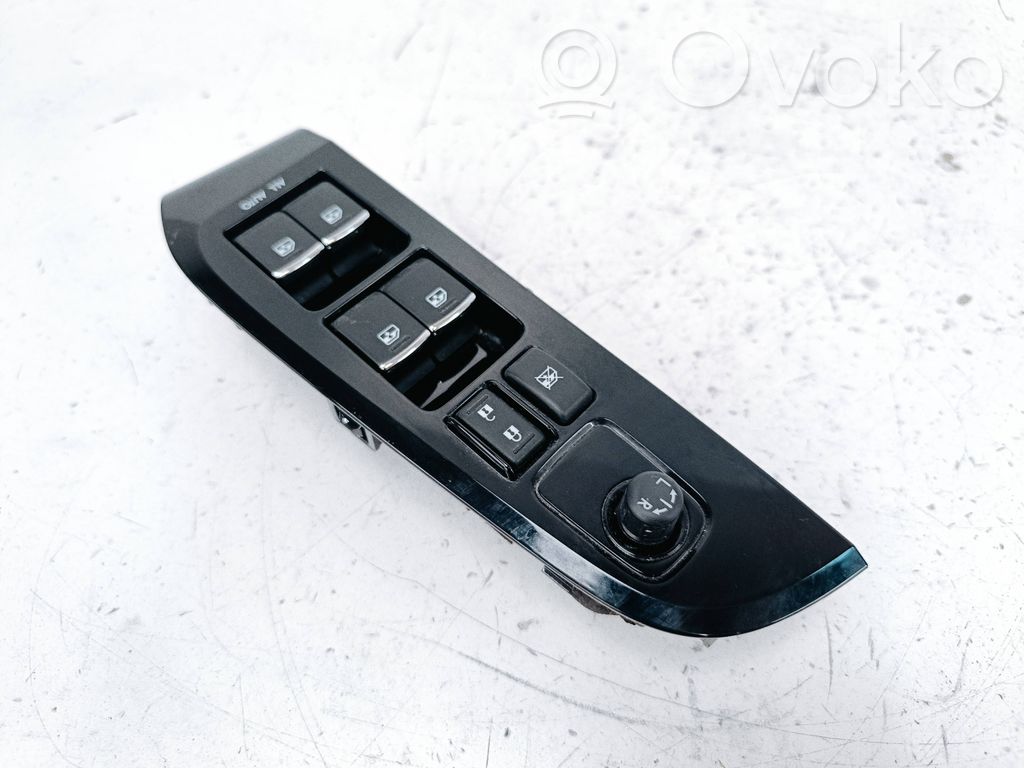 Subaru Outback (BS) Electric window control switch 
