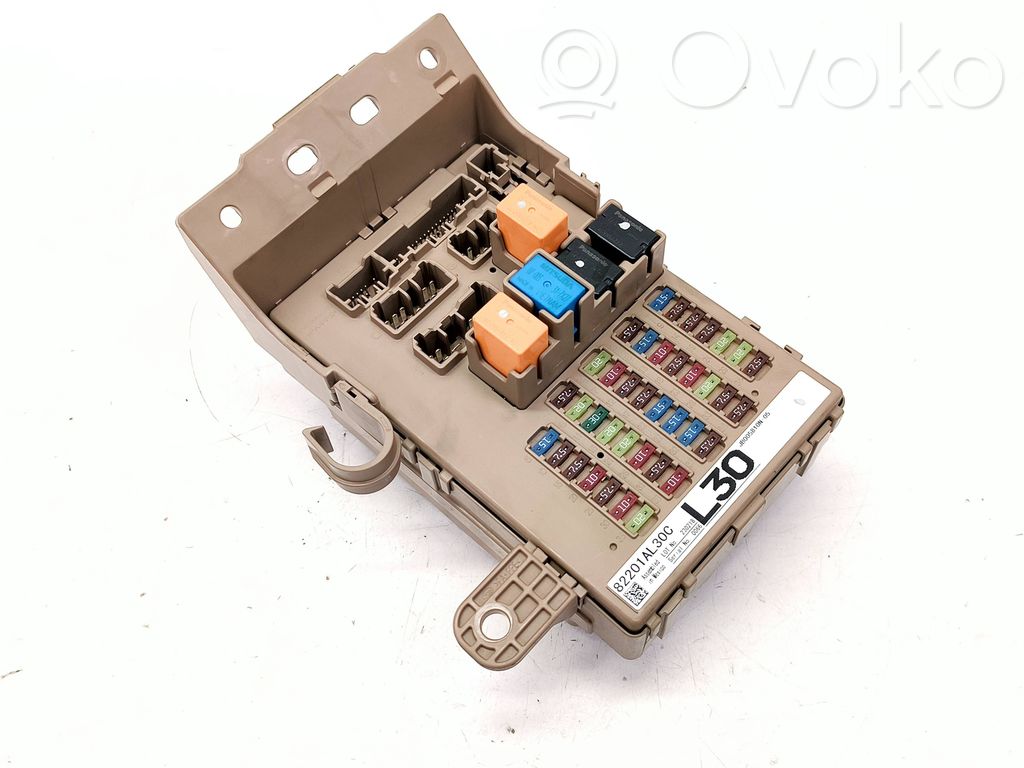 Fuse module   82201AL30C