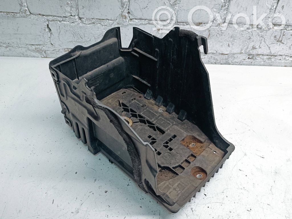 Volvo XC70 Tavă baterie 