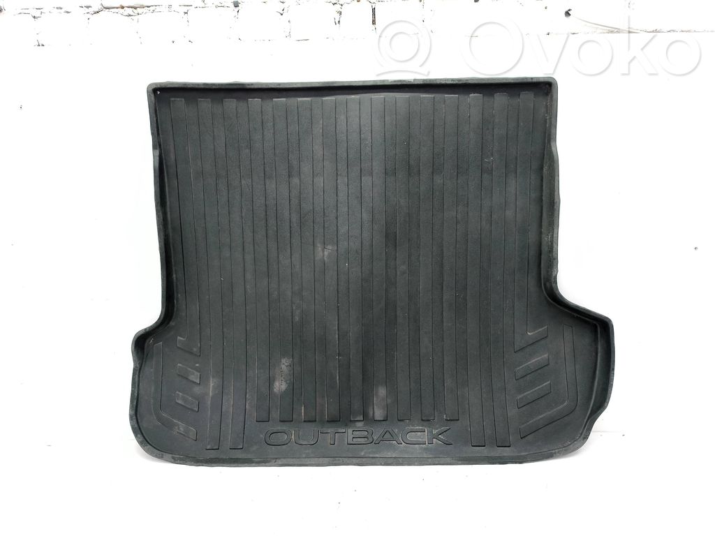 Rubber trunk/boot mat liner