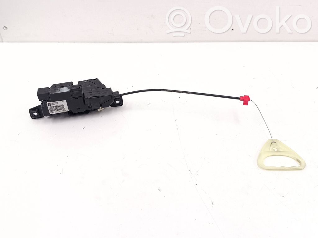 BMW 5 F10 F11 Zamek klapy tylnej / bagażnika 