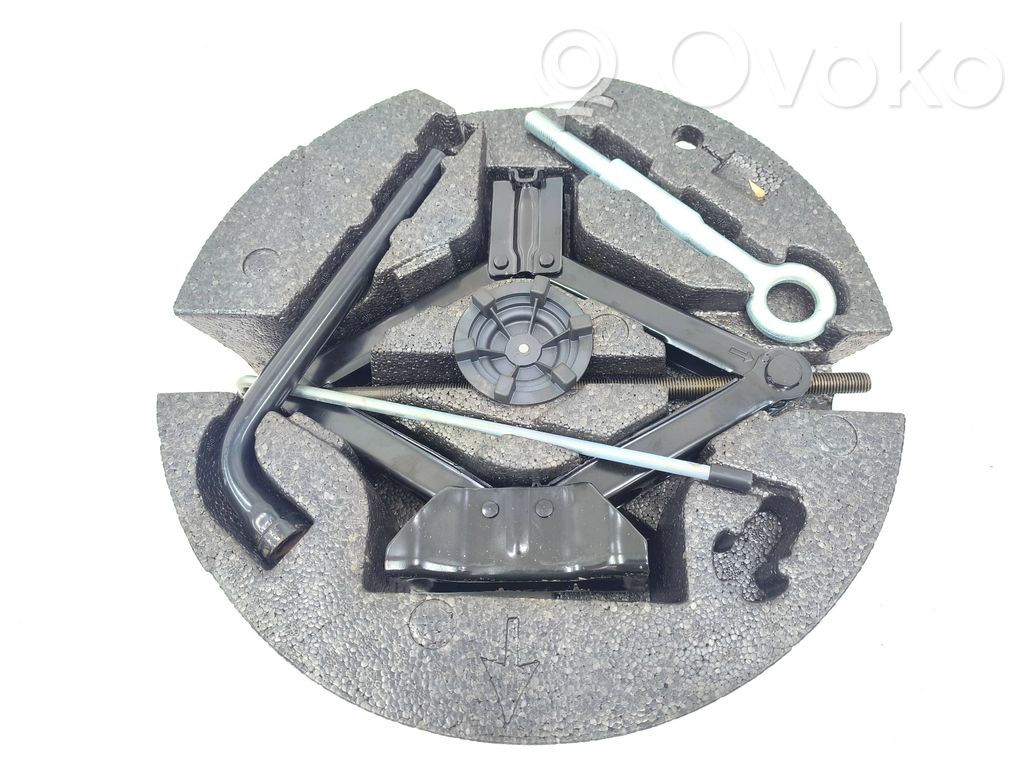 Volvo XC60 Tool set 