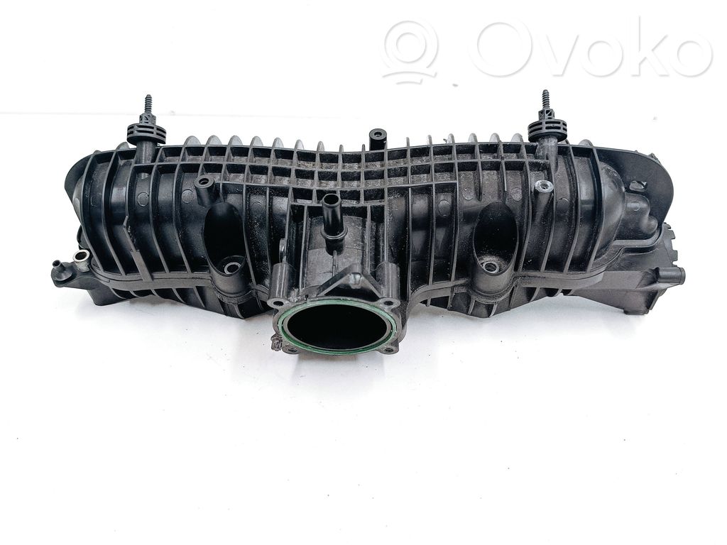 Volvo XC40 Colector de admisión 