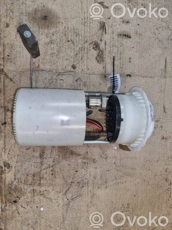 Bomba interna de combustible