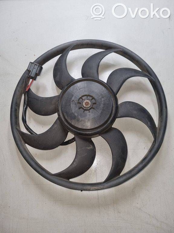 Ford Focus Elektrisks radiatoru ventilators 