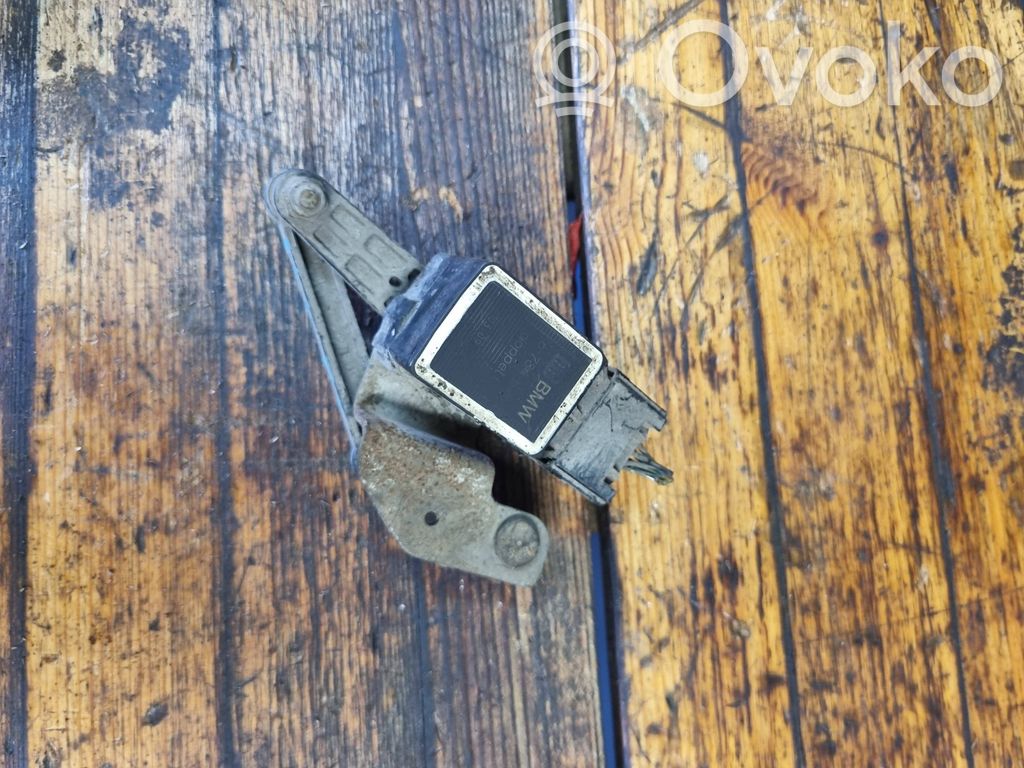 Headlight/headlamp level sensor   6784696