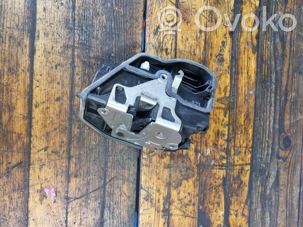 Etuoven lukko   7167071