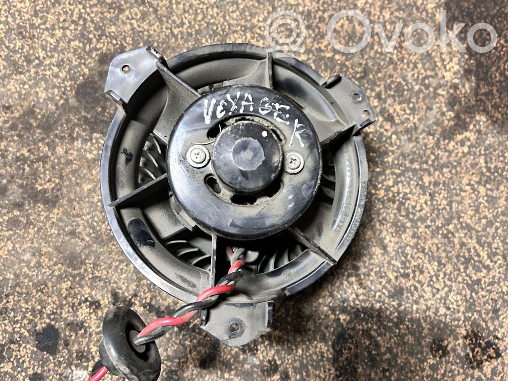 Chrysler Voyager Mazā radiatora ventilators 