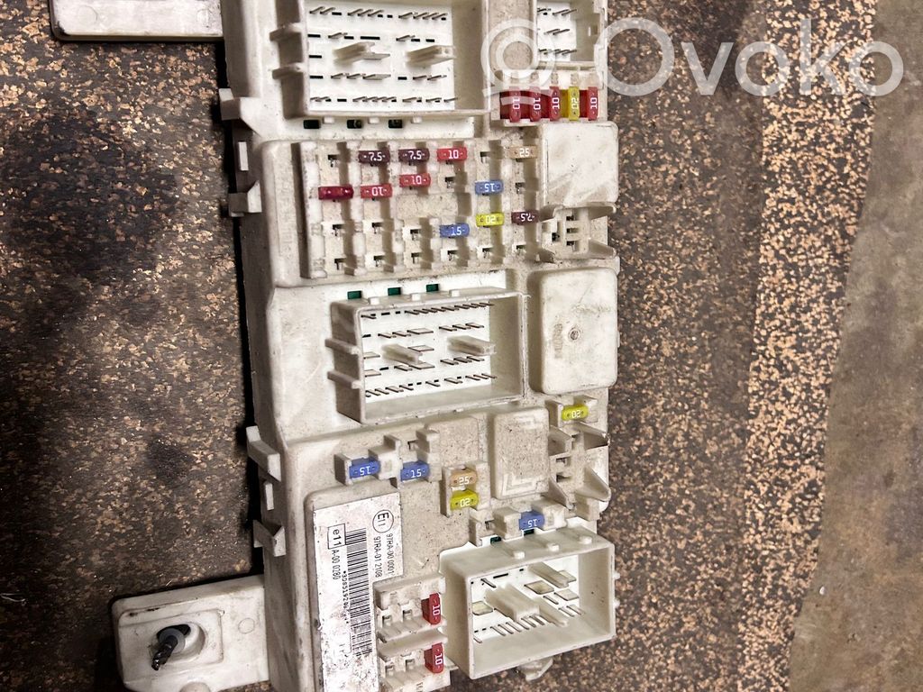 Ford C-MAX I Módulo de fusible 