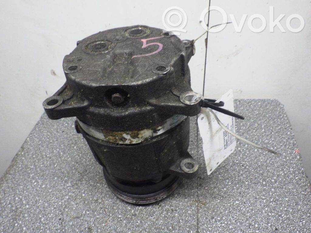 Renault Scenic I Air conditioning (A/C) compressor (pump) 